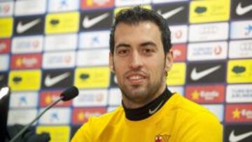 El centrocampista del FC Barcelona, Sergio Busquets, durante la rueda de prensa.