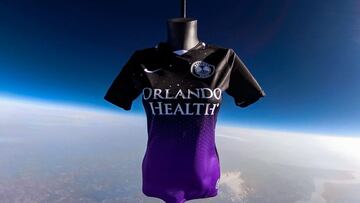 Orlando Pride Lanza Camiseta de Ad Astra.