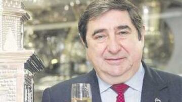 <b>BRINDIS CENTENARIO. </b>Lendoiro espera que el Deportivo celebre nuevos éxitos en el año 2006.