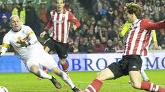 Llorente quiere quedarse "toda la vida", pero falta el sí