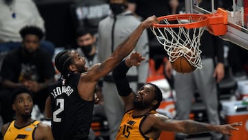 NBA: Kawhi Leonard wows Embiid with huge dunk for Clippers