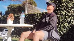 “Me fui a España, a trabajar en una finca... Dejé la puerta abierta en Chile cuando me retiré y ahora vuelvo”