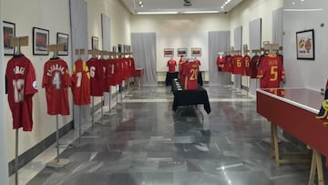 Gran exposición de camisetas históricas de la Selección en Benifayó