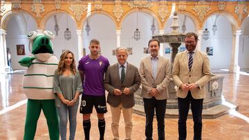 Foto oficial del Córdoba con la Diputación