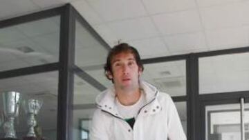 "Hemos de recuperar las señas de identidad"