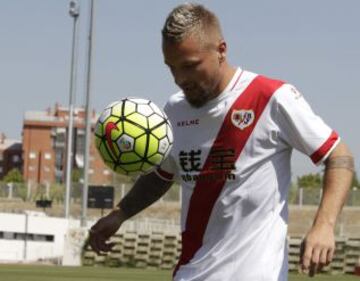 Patrick Ebert como jugador del Rayo Vallecano.