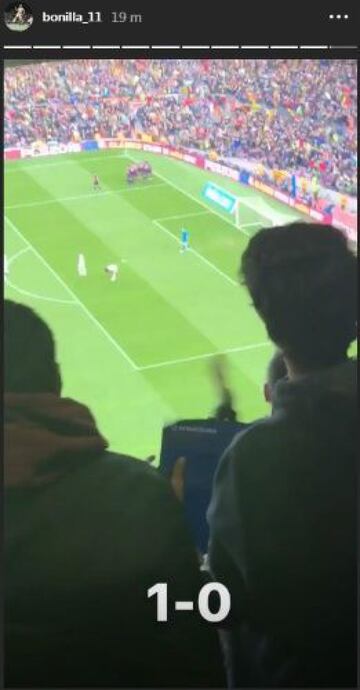 Bonilla festejando el primer gol del partido con sus seguidores en Instagram.