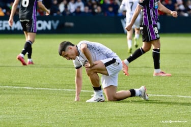 Aprobados y suspensos del Ceuta: naufragio del Superferry