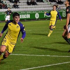 Pablo García, un doblete para colocar al Alcorcón colíder
