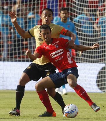 Rionegro aunque intentó un poco más tampoco tuvo profundidad para dejar en posición de gol a Toloza.