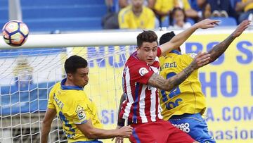 Lesión muscular de Giménez; sin laterales para el Bernabéu