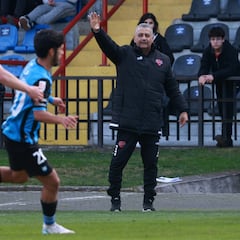 Un club de Primera despide a su DT: anuncio oficial