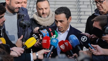 Del Nido Carrasco, a la salida del hospital Virgen del Rocío.