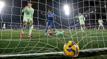 El centrocampista azuln se encarg de hacer un gol de oportunista. Trabajador infatigable no tuvo un partido fcil ante un equipo como el Barcelona que no da tregua.