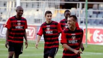 <b>A OLVIDAR EL MAL TRAGO DE BRAGA.</b> Los jugadores del Sevilla se ejercitaron ayer por la tarde en el Miniestadi, después de aterrizar a primera hora de la tarde en la capital catalana. Parecen haber reseteado por unos días el palo de caer en la ida de la previa de la Champions en Braga.