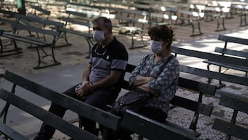 Conoce el último reporte entregado por el Gobierno este 14 de abril sobre los casos confirmados de coronavirus en Chile, divididos por región.