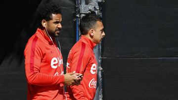 Beausejour superó dolor en la rodilla y jugará desde el inicio