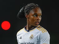 The Colombian star started on the bench as Real Madrid limped to yet another defeat in an awful UWCL campaign.