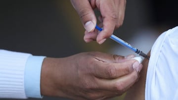 Vacunación en menores de 60: cuándo recibirán las terceras dosis y cómo pedir cita