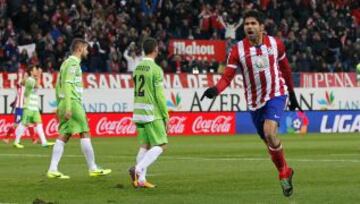 Gol 5-0 Menudo golazo se ha sacado de la chistera el delantero hispano-brasileño. Centro de Gabi desde la derecha que engancha Diego Costa con una espectacular