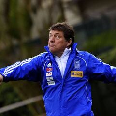 Otto Rehhagel, el abuelo de los banquillos