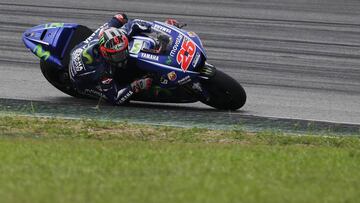 Maverick Viñales durante los test de pretemporada en Sepang.