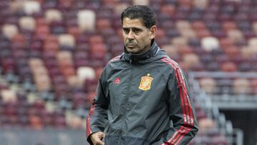 El mexicano no sale a Europa porque está bien pagado, asegura Fernando Hierro