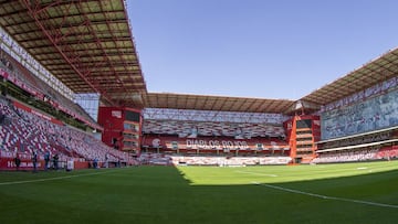 Estadios s&oacute;lo podr&aacute;n tener 300 personas como m&aacute;ximo en partidos