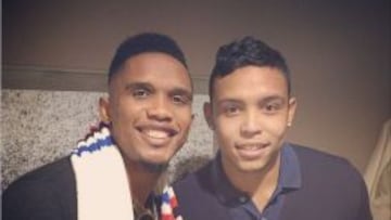 El jugador colombiano har&aacute; pareja con el ic&oacute;nico jugador camerun&eacute;s.