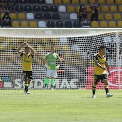 Coquimbo jugó con uno menos y ganó igual