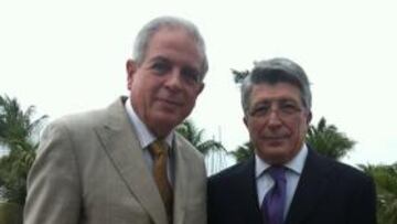 <b>SU DÍA. </b>Cerezo, junto a Tomás Regalado, en Miami.