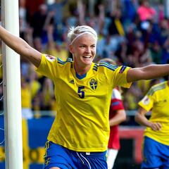 Nilla Fischer: “We had to show our genitalia to be allowed to play in the FIFA Women’s World Cup”