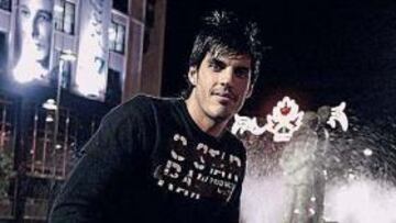 <b>HASTA LUEGO. </b>El portero Jacobo se despide de Soria pero podría volver cedido al Numancia.