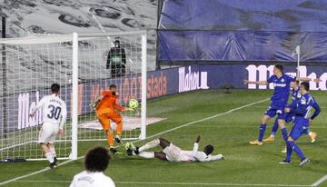 2-0. Ferland Mendy marcó el segundo gol.