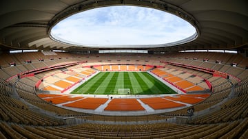 SEVILLA, 21/04/2025.- Imagen del Estadio de la Cartuja que está ya preparado para acoger la final de la Copa del Rey del próximo sábado entre el Real Madrid y el Barcelona tras las obras acometidas para su reforma y ampliación. EFE/ Raúl Caro.