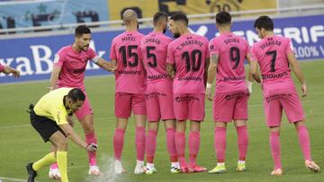 15/06/20 PARTIDO SEGUNDA DIVISION
CORONAVIRUS COVID19
TENERIFE - MALAGA
BARRERA SPRAY ARBITRO VARON ACEITON