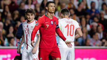 LISBON, PORTUGAL - MARCH 25: Cristiano Ronaldo of Portugal during the EURO Qualifier match between Portugal v Serbia at the Estádio da Luz on March 25, 2019 in Lisbon Portugal (Photo by Erwin Spek/Soccrates/Getty Images)