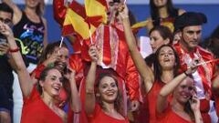 David Silva y Fàbregas ya lideran La Roja a la espera de Iniesta