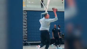 Denver Nuggets star Nikola Jokic makes basketball moves look effortless, and apparently he could give some NFL tight ends a run for their money, too.