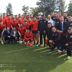 Chivas aceptará naturalizados en el Tri sólo si marcan diferencia