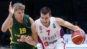 Lituania resiste a Serbia y ser¨¢ el rival de Espa?a en la final