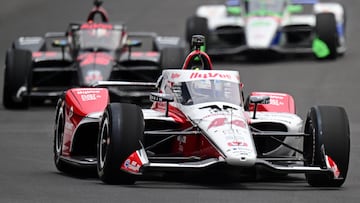May 28, 2023; Indianapolis, Indiana, USA; Rahal Letterman Lanigan Racing driver Katherine Legge (44) in the first turn during the 107th running of the Indianapolis 500 at Indianapolis Motor Speedway. Mandatory Credit: Marc Lebryk-USA TODAY Sports