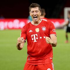 Hansi Flick pide el premio The Best para Lewandowski