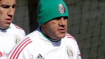 Cuauhtemoc Blanco será titular ante Uruguay.