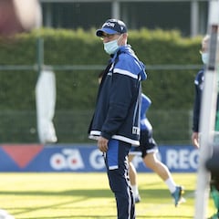 Fernando Vázquez: "Tebas miente descaradamente"