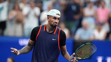 El tenista australiano Nick Kyrgios reacciona tras derotar a Daniil Medvedev en el US Open de 2022.