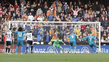 Cristiano Ronaldo marca el 0-2 de penalti. 