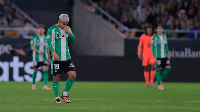 Poco fútbol, demasiadas carencias