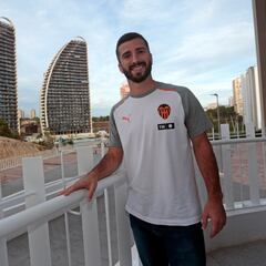 Gayà: “Nos gustaría que viniesen fichajes en enero”