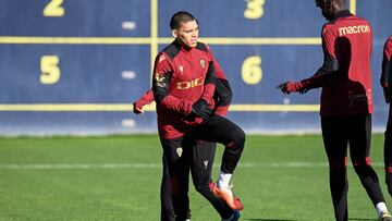 15/12/23 CADIZ CF ENTRENAMIENTO SEMANAL BRIAN OCAMPO